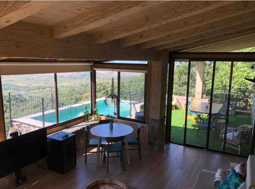 Vuelos De Montana L Montánchez Buitenkant foto